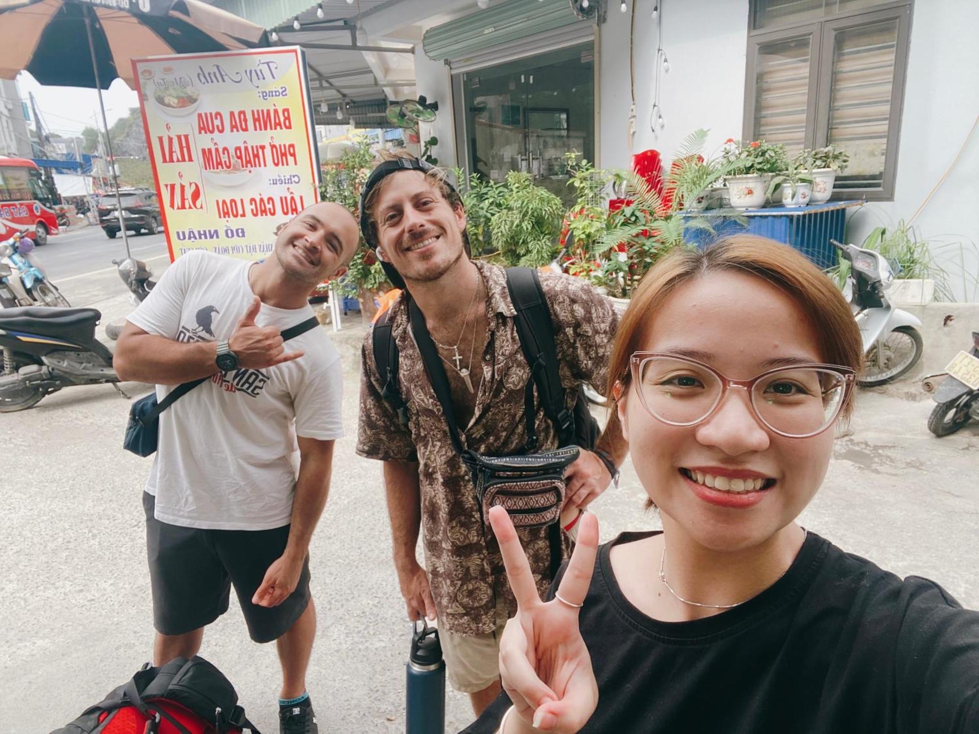 Domik Homestay - Cat Ba Dong Khe Sau エクステリア 写真