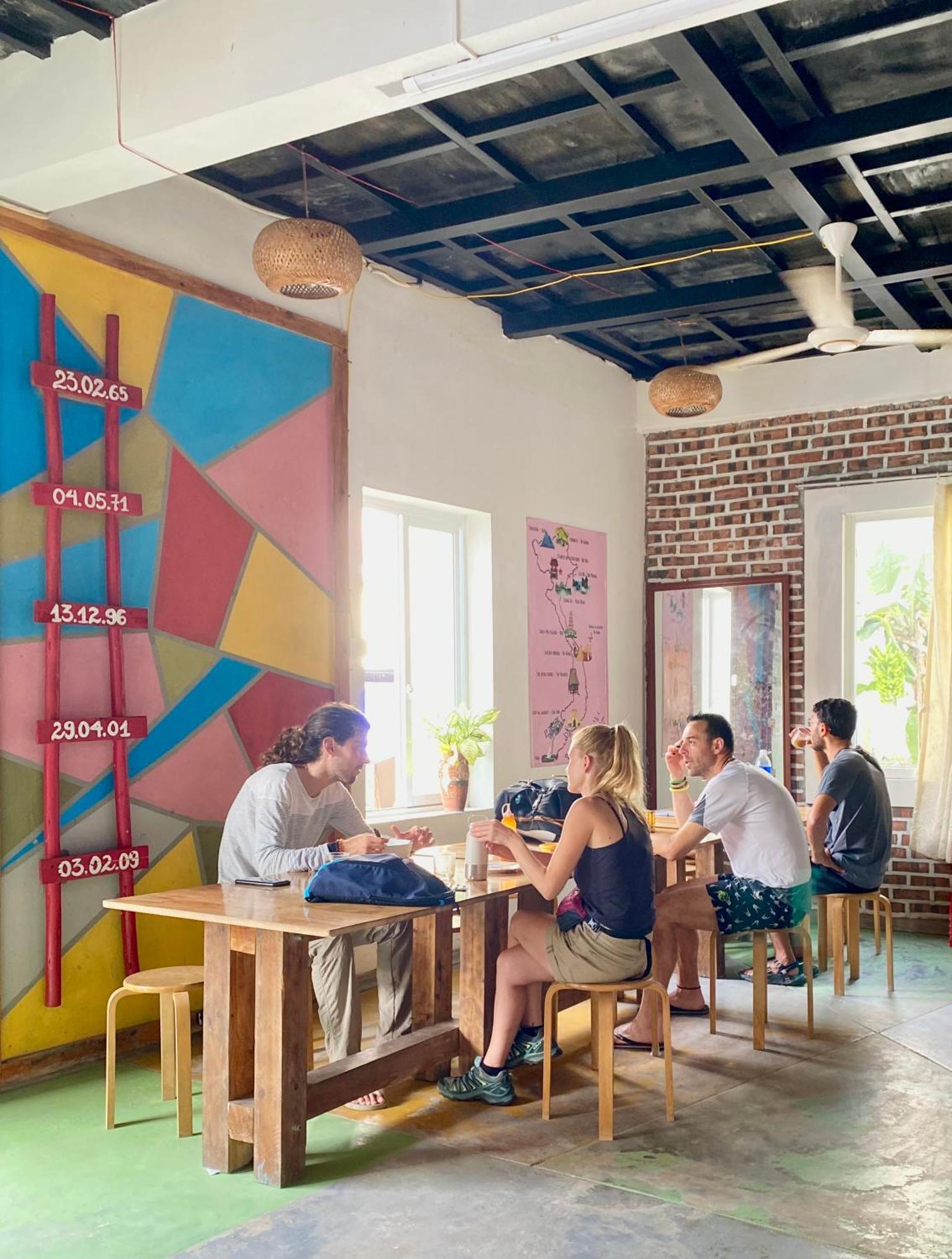 Domik Homestay - Cat Ba Dong Khe Sau エクステリア 写真
