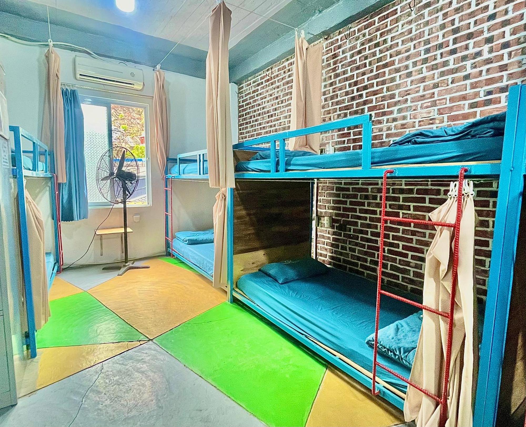 Domik Homestay - Cat Ba Dong Khe Sau エクステリア 写真